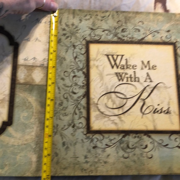 Set of 10x10 Canvas Prints. - Picture 6 of 7